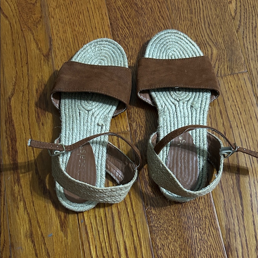 Francesca's Collections Brown Suede Sandals